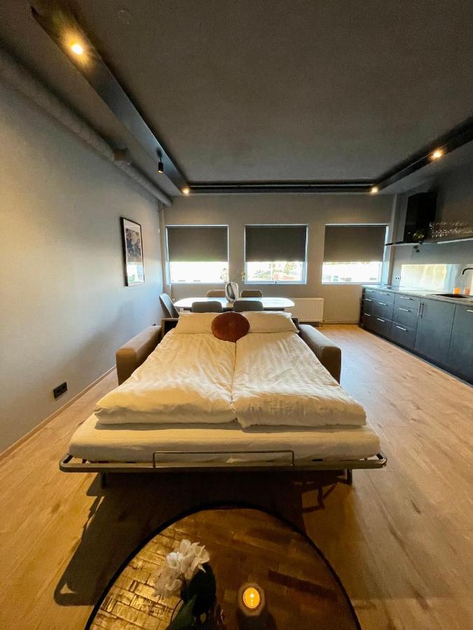 Modern Apartment With Hot Tub In Ακουρέιρι Εξωτερικό φωτογραφία