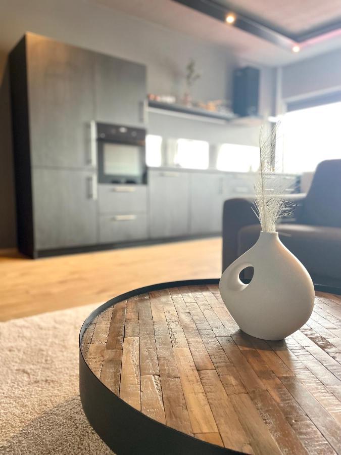 Modern Apartment With Hot Tub In Ακουρέιρι Εξωτερικό φωτογραφία